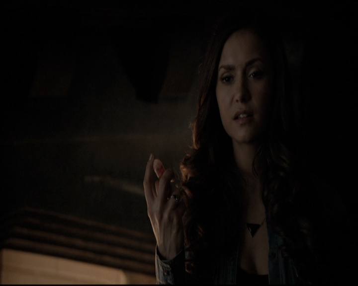 VampireDiariesWorld-dot-nl_6x19Because2171.jpg