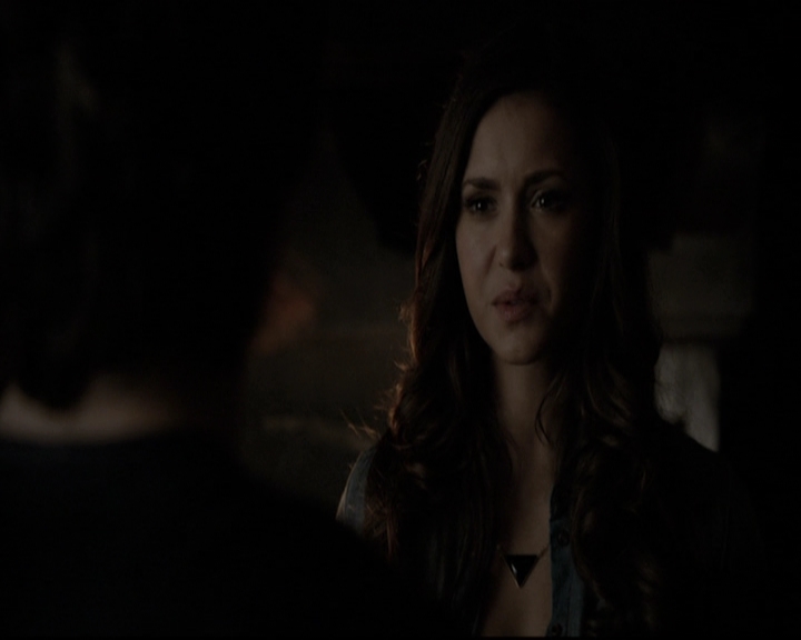 VampireDiariesWorld-dot-nl_6x19Because2205.jpg