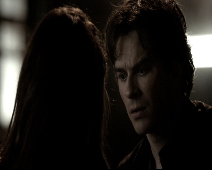 VampireDiariesWorld-dot-nl_6x20IdLeaveMyHappyHomeForYou1521.jpg
