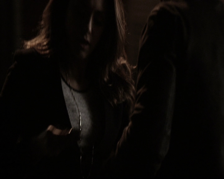 VampireDiariesWorld-dot-nl_6x20IdLeaveMyHappyHomeForYou1527.jpg