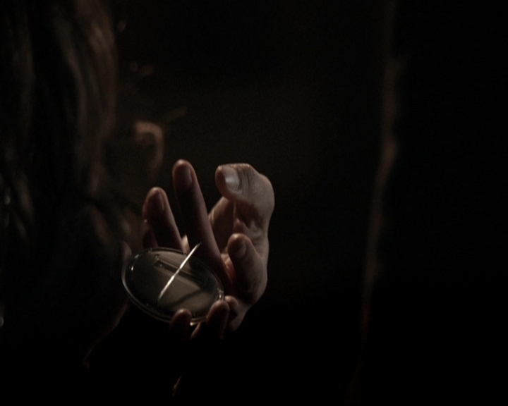 VampireDiariesWorld-dot-nl_6x20IdLeaveMyHappyHomeForYou1536.jpg