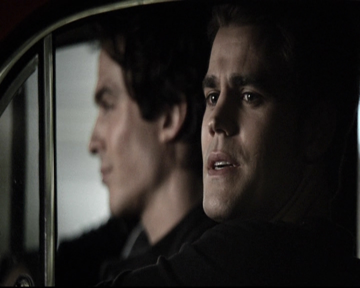 VampireDiariesWorld-dot-nl_6x21IllWedYouInTheGoldenSummertime0400.jpg