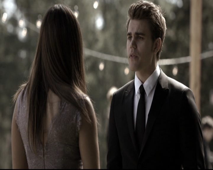 VampireDiariesWorld-dot-nl_6x21IllWedYouInTheGoldenSummertime1422.jpg