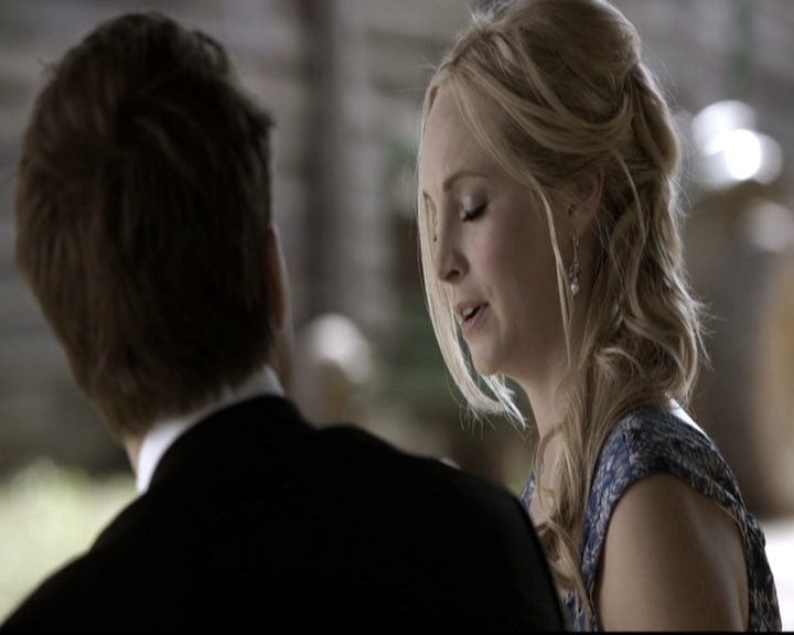 VampireDiariesWorld-dot-nl_6x21IllWedYouInTheGoldenSummertime1693.jpg