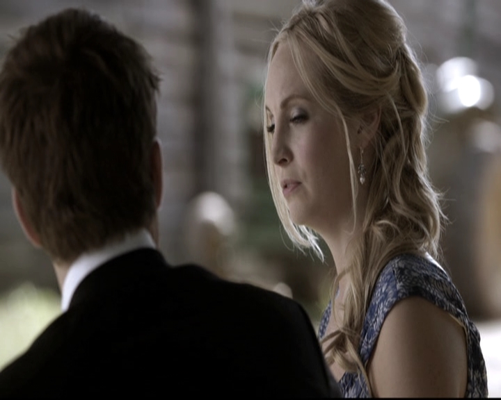 VampireDiariesWorld-dot-nl_6x21IllWedYouInTheGoldenSummertime1730.jpg