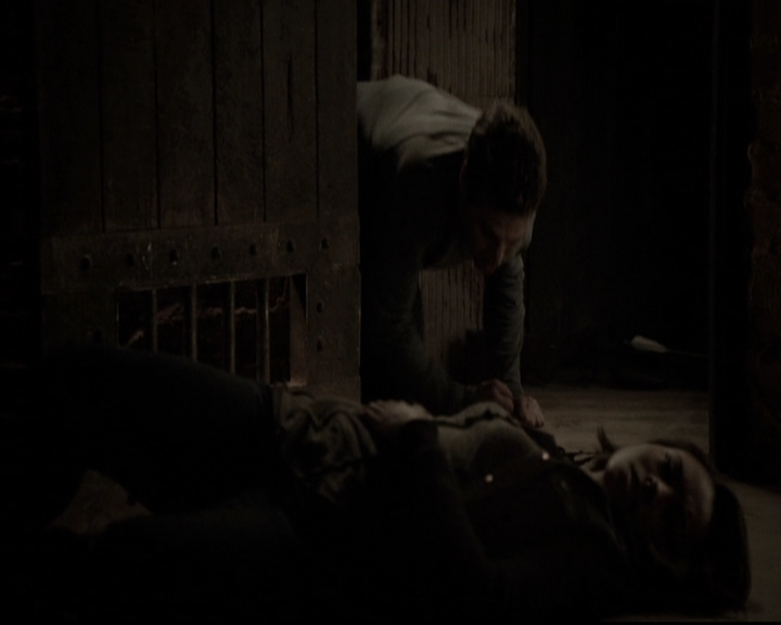 VampireDiariesWorld-dot-nl_6x21IllWedYouInTheGoldenSummertime2046.jpg