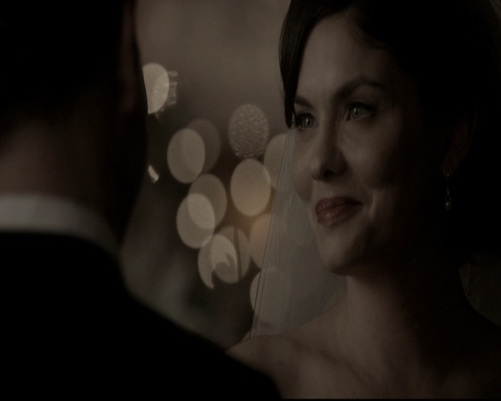 VampireDiariesWorld-dot-nl_6x21IllWedYouInTheGoldenSummertime2128.jpg