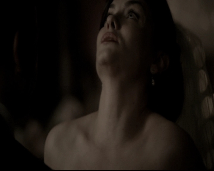 VampireDiariesWorld-dot-nl_6x21IllWedYouInTheGoldenSummertime2236.jpg