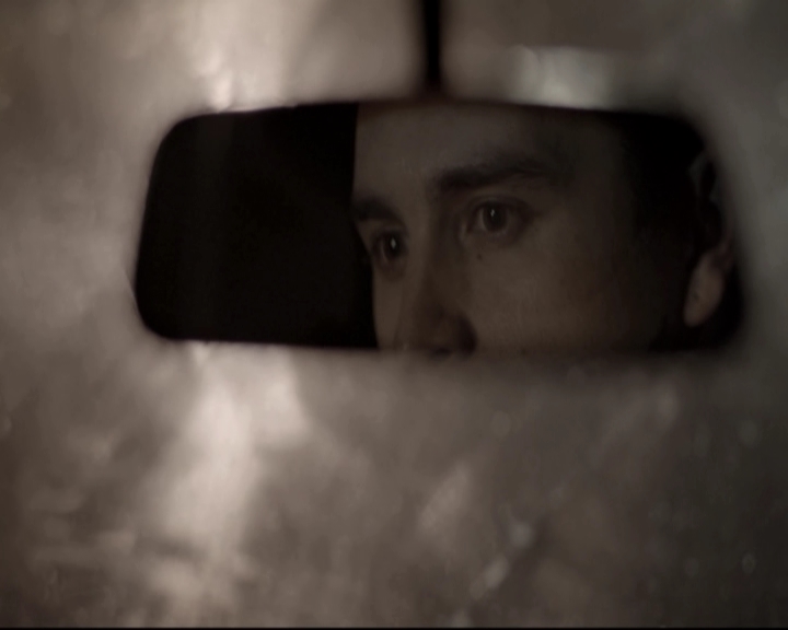 VampireDiariesWorld-dot-nl_6x22ImThinkingOfYouAllTheWhile-deletedscenes0025.jpg