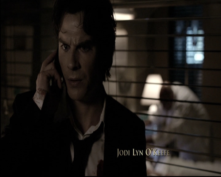 VampireDiariesWorld-dot-nl_6x22ImThinkingOfYouAllTheWhile0216.jpg