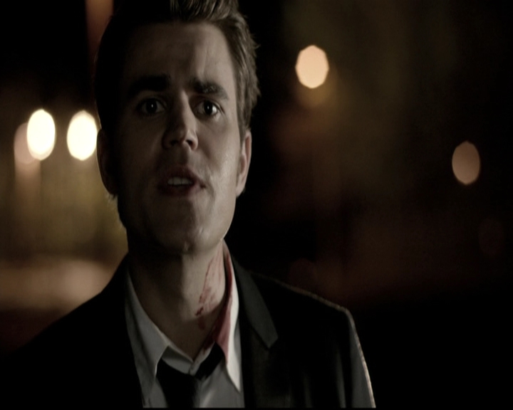 VampireDiariesWorld-dot-nl_6x22ImThinkingOfYouAllTheWhile0293.jpg