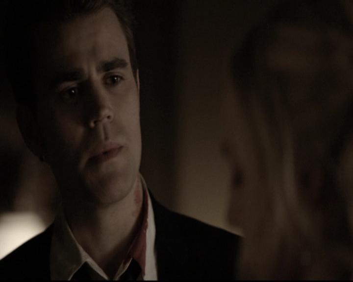 VampireDiariesWorld-dot-nl_6x22ImThinkingOfYouAllTheWhile1073.jpg
