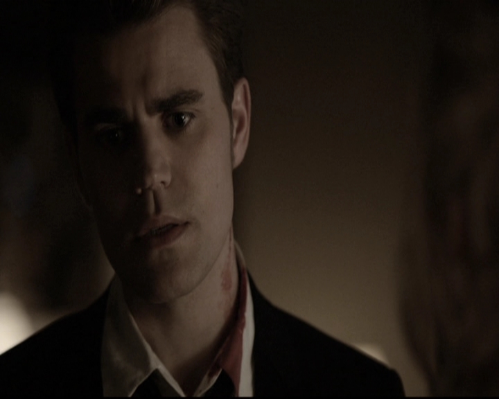 VampireDiariesWorld-dot-nl_6x22ImThinkingOfYouAllTheWhile1081.jpg