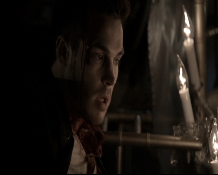VampireDiariesWorld-dot-nl_6x22ImThinkingOfYouAllTheWhile1246.jpg