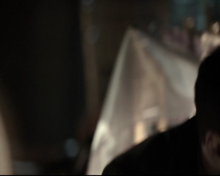 VampireDiariesWorld-dot-nl_6x22ImThinkingOfYouAllTheWhile1248.jpg