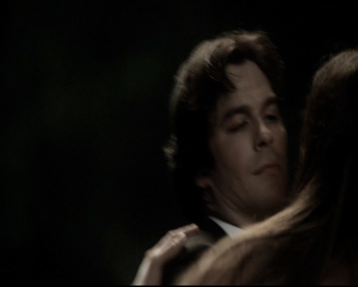 VampireDiariesWorld-dot-nl_6x22ImThinkingOfYouAllTheWhile2097.jpg