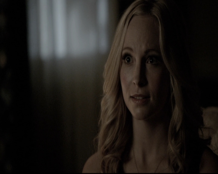 VampireDiariesWorld-dot-nl_6x22ImThinkingOfYouAllTheWhile2175.jpg