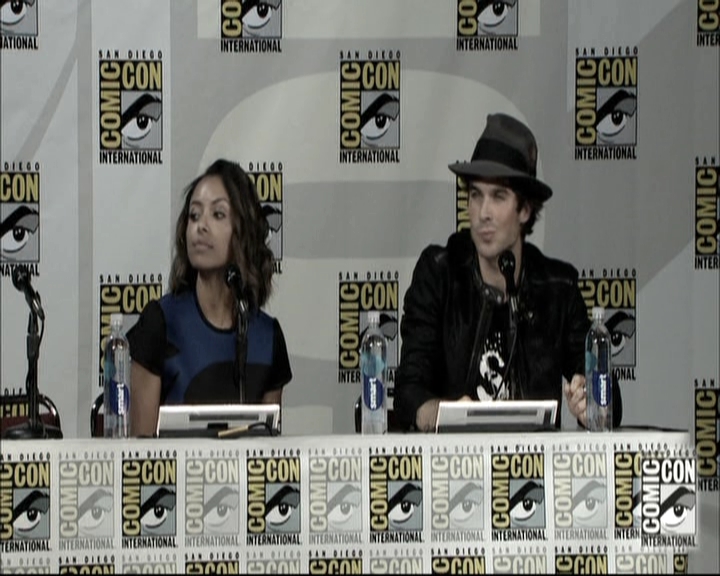 VampireDiariesWorld-dot-nl_S6TheVampireDiaires2014Comic-ConPanel0365.jpg