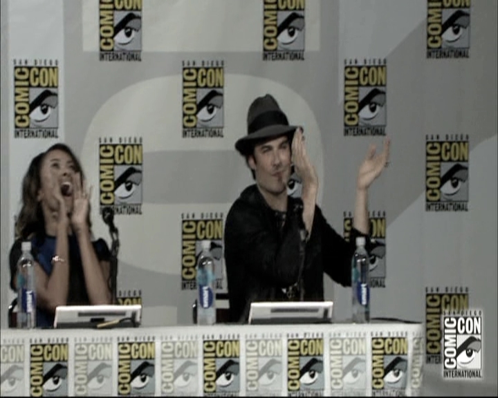 VampireDiariesWorld-dot-nl_S6TheVampireDiaires2014Comic-ConPanel0367.jpg