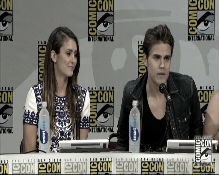 VampireDiariesWorld-dot-nl_S6TheVampireDiaires2014Comic-ConPanel0407.jpg