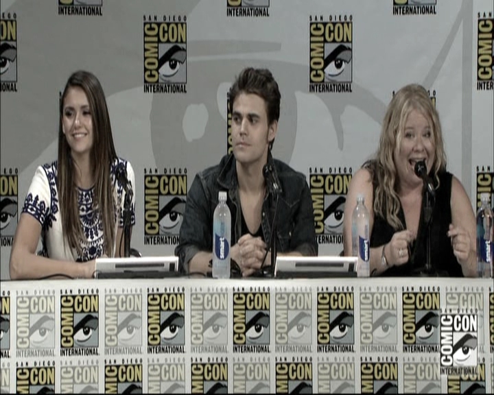 VampireDiariesWorld-dot-nl_S6TheVampireDiaires2014Comic-ConPanel0509.jpg