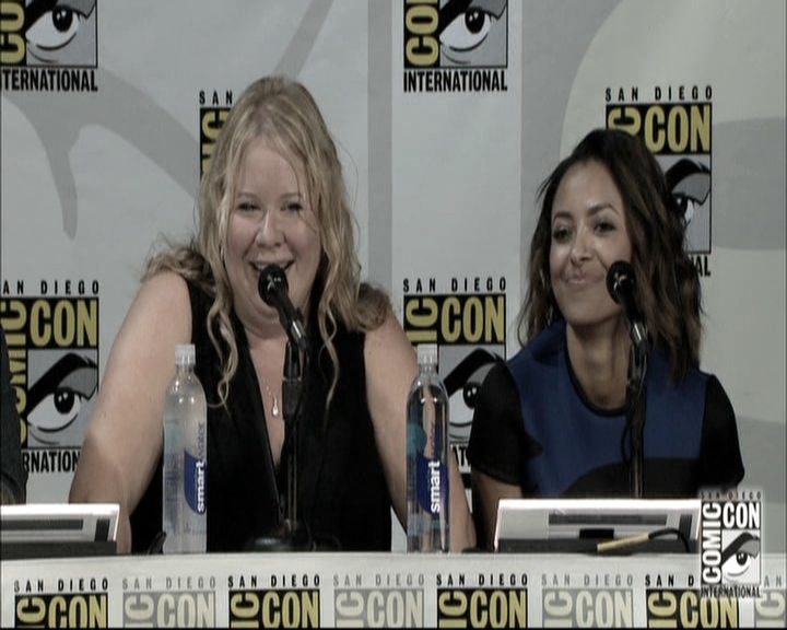 VampireDiariesWorld-dot-nl_S6TheVampireDiaires2014Comic-ConPanel0595.jpg