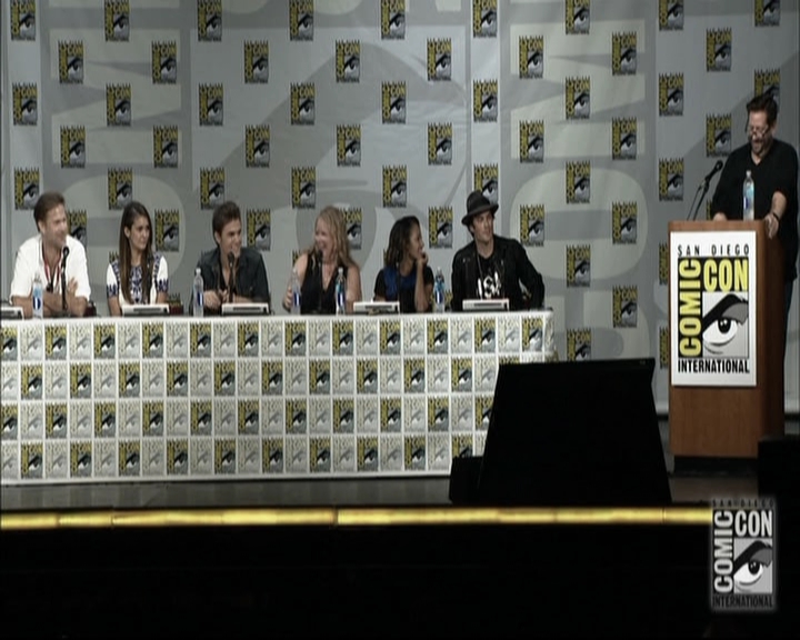 VampireDiariesWorld-dot-nl_S6TheVampireDiaires2014Comic-ConPanel0605.jpg