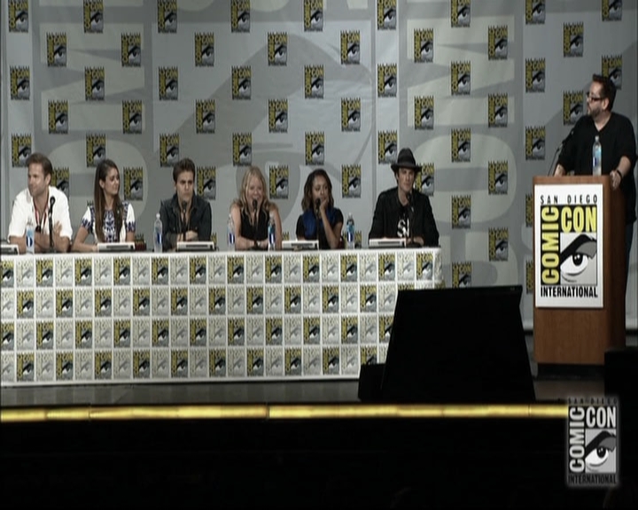 VampireDiariesWorld-dot-nl_S6TheVampireDiaires2014Comic-ConPanel0626.jpg