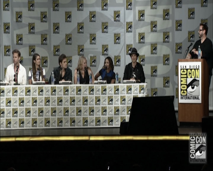 VampireDiariesWorld-dot-nl_S6TheVampireDiaires2014Comic-ConPanel0698.jpg
