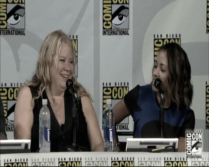VampireDiariesWorld-dot-nl_S6TheVampireDiaires2014Comic-ConPanel0701.jpg