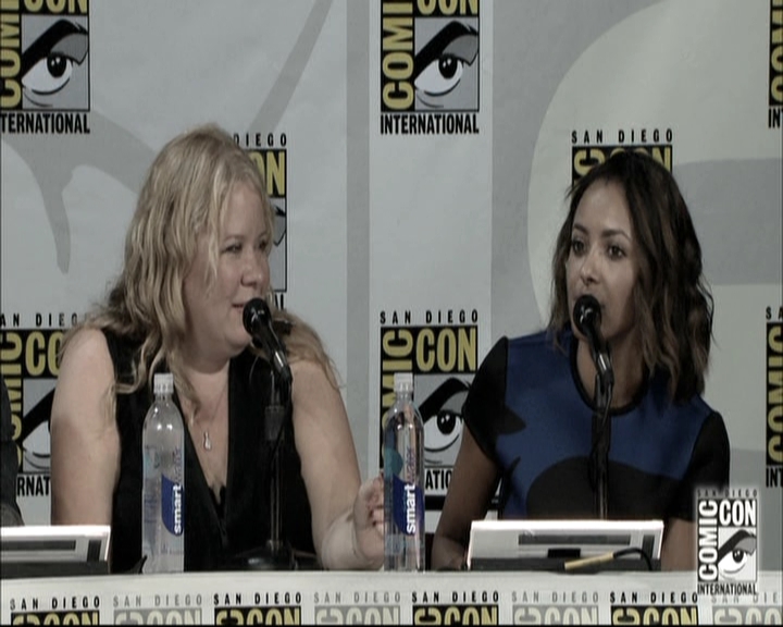 VampireDiariesWorld-dot-nl_S6TheVampireDiaires2014Comic-ConPanel0714.jpg