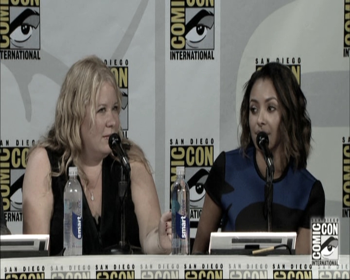 VampireDiariesWorld-dot-nl_S6TheVampireDiaires2014Comic-ConPanel0721.jpg