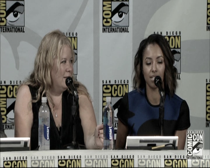 VampireDiariesWorld-dot-nl_S6TheVampireDiaires2014Comic-ConPanel0725.jpg