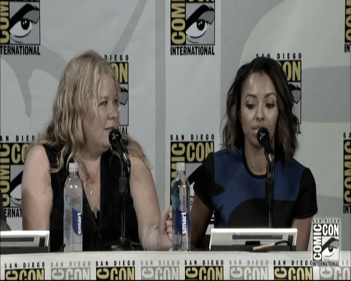 VampireDiariesWorld-dot-nl_S6TheVampireDiaires2014Comic-ConPanel0733.jpg
