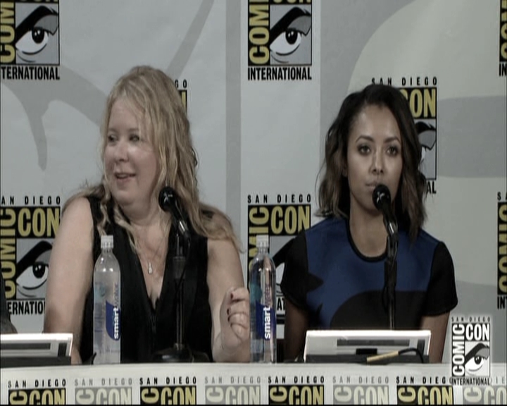 VampireDiariesWorld-dot-nl_S6TheVampireDiaires2014Comic-ConPanel0737.jpg
