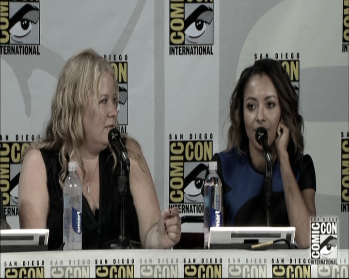 VampireDiariesWorld-dot-nl_S6TheVampireDiaires2014Comic-ConPanel0753.jpg