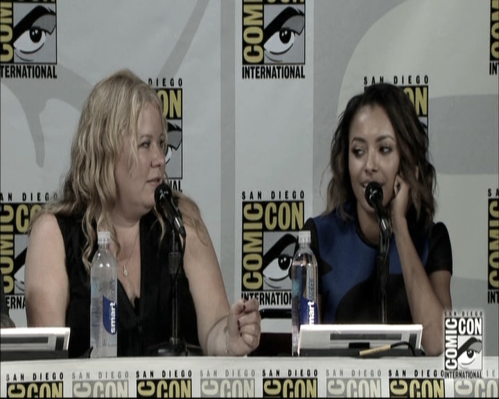 VampireDiariesWorld-dot-nl_S6TheVampireDiaires2014Comic-ConPanel0754.jpg