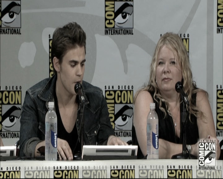 VampireDiariesWorld-dot-nl_S6TheVampireDiaires2014Comic-ConPanel0787.jpg