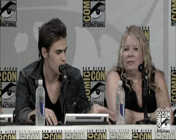 VampireDiariesWorld-dot-nl_S6TheVampireDiaires2014Comic-ConPanel0788.jpg