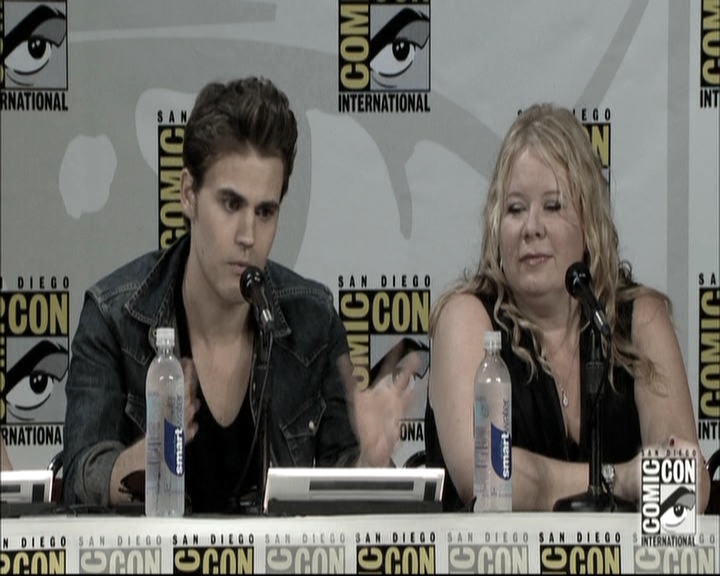 VampireDiariesWorld-dot-nl_S6TheVampireDiaires2014Comic-ConPanel0789.jpg