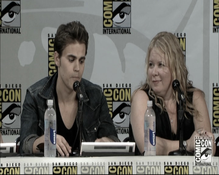 VampireDiariesWorld-dot-nl_S6TheVampireDiaires2014Comic-ConPanel0814.jpg