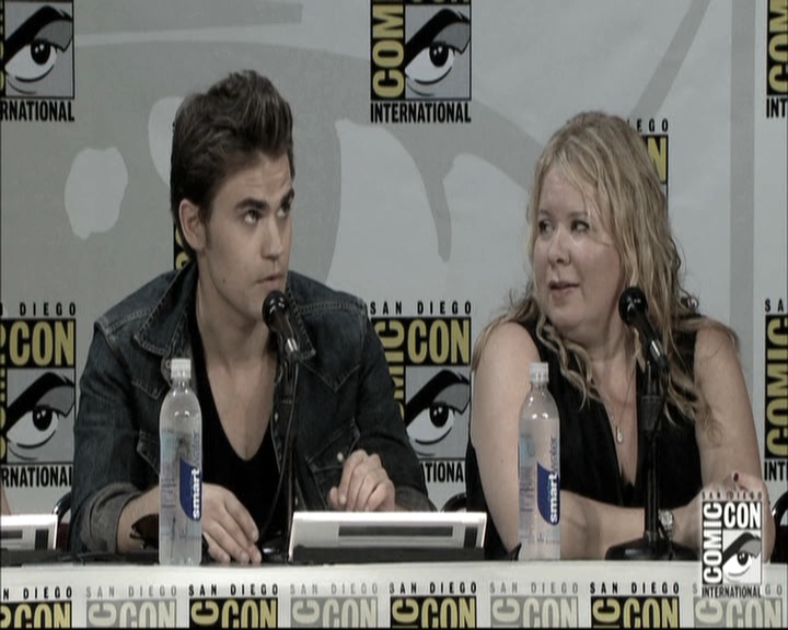 VampireDiariesWorld-dot-nl_S6TheVampireDiaires2014Comic-ConPanel0826.jpg