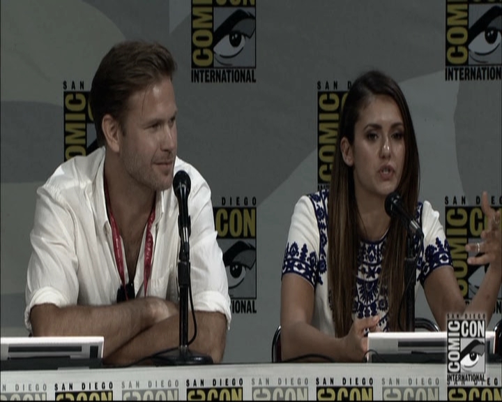 VampireDiariesWorld-dot-nl_S6TheVampireDiaires2014Comic-ConPanel0860.jpg
