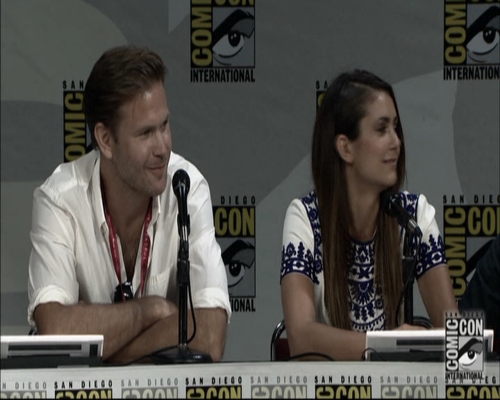 VampireDiariesWorld-dot-nl_S6TheVampireDiaires2014Comic-ConPanel0896.jpg