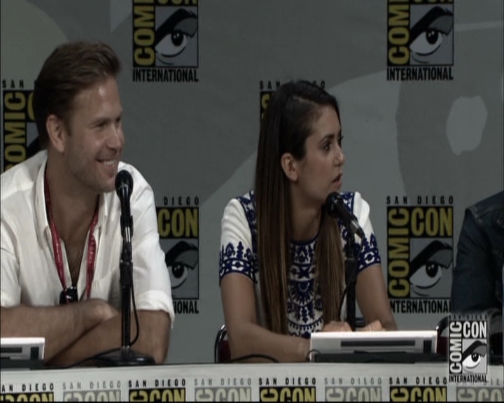 VampireDiariesWorld-dot-nl_S6TheVampireDiaires2014Comic-ConPanel0974.jpg