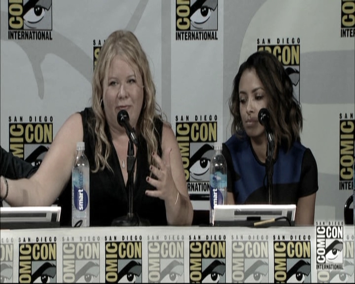 VampireDiariesWorld-dot-nl_S6TheVampireDiaires2014Comic-ConPanel1535.jpg