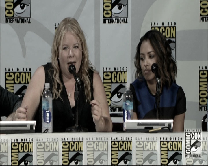 VampireDiariesWorld-dot-nl_S6TheVampireDiaires2014Comic-ConPanel1536.jpg