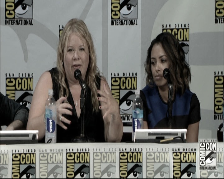 VampireDiariesWorld-dot-nl_S6TheVampireDiaires2014Comic-ConPanel1538.jpg