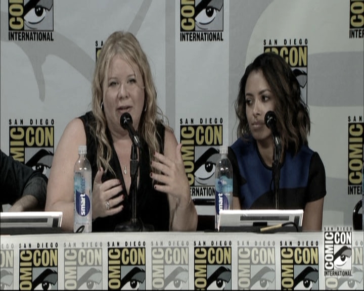 VampireDiariesWorld-dot-nl_S6TheVampireDiaires2014Comic-ConPanel1539.jpg
