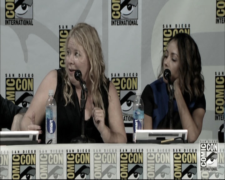 VampireDiariesWorld-dot-nl_S6TheVampireDiaires2014Comic-ConPanel1549.jpg